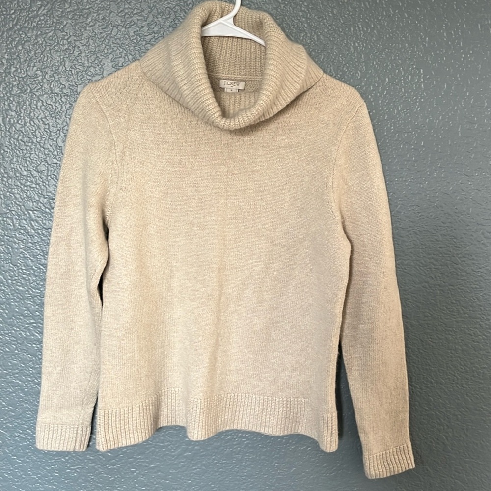 J. Crew// Wool Blend Sweater• size medium•